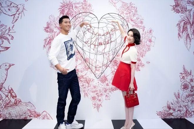 蜡笔小新兄妹春节大拜年