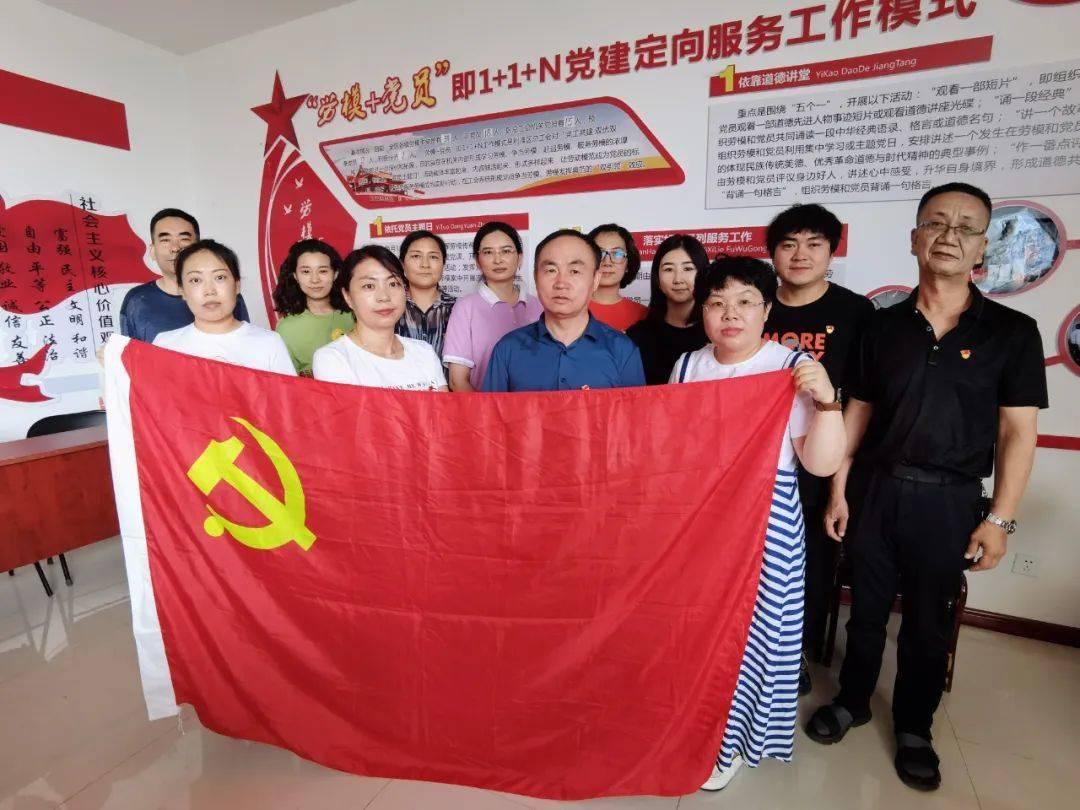 美国这么强大，为何不吞并加拿大？游戏画面